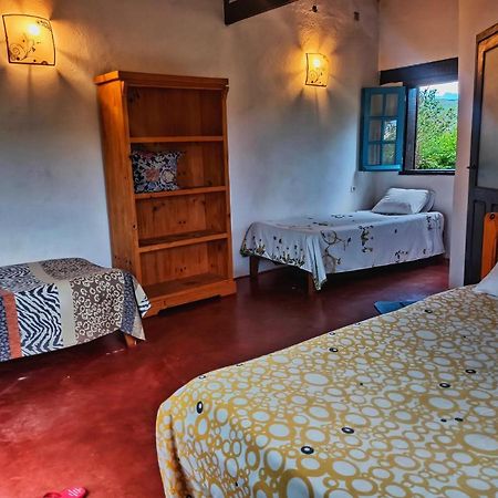 La Chaumiere Ampefy Hotel Buitenkant foto