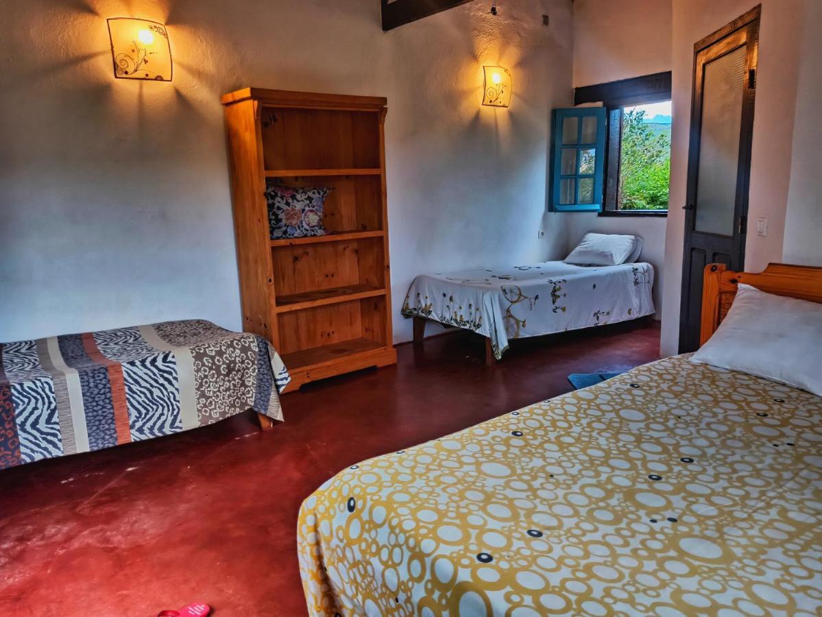 La Chaumiere Ampefy Hotel Buitenkant foto